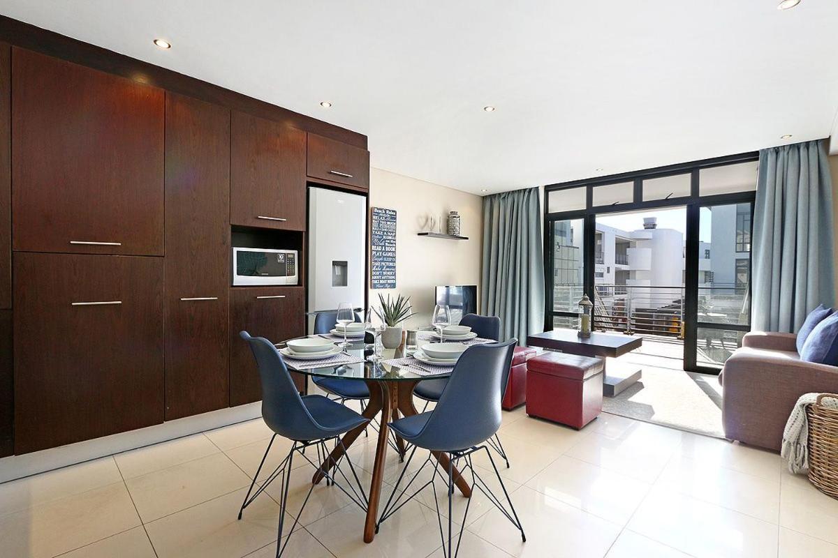 Eden On The Bay 118 By Hostagents Apartamento Bloubergstrand Exterior foto