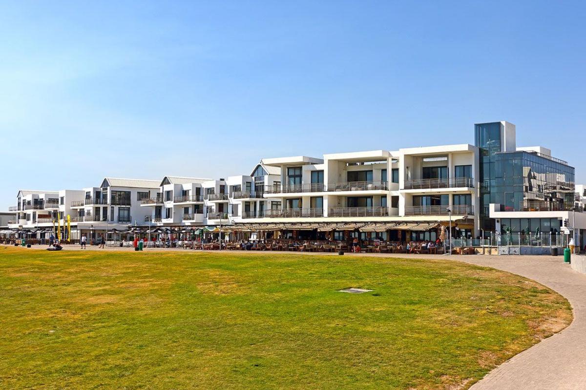 Eden On The Bay 118 By Hostagents Apartamento Bloubergstrand Exterior foto